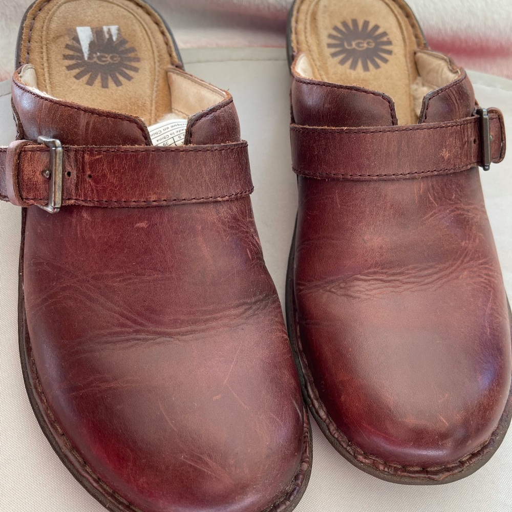UGGS Clogs. Nice and warm. Perfect for Fall.
